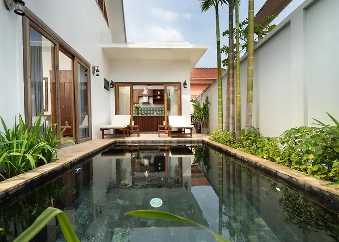 The Nature & Hotel
