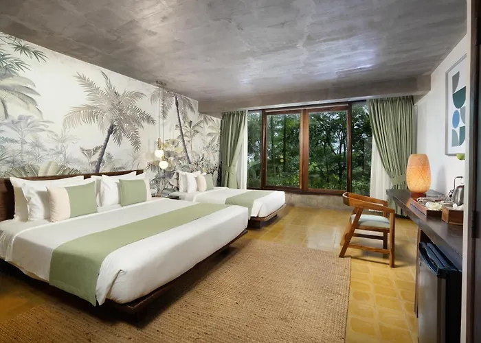 The Nature & Hotel