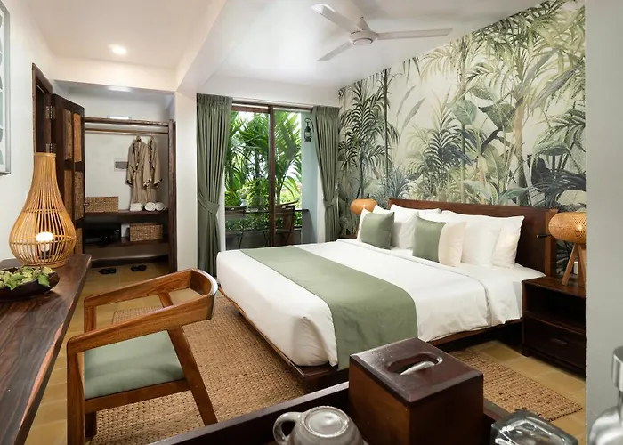 The Nature & Hotel